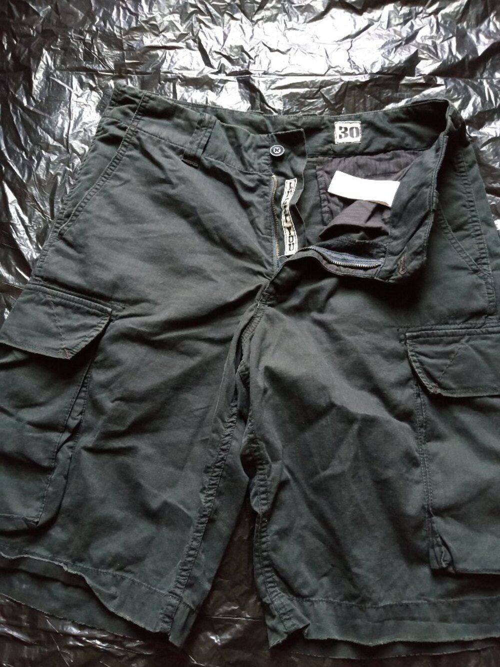(NWOT) Lucky Brand Cargo Shorts Black Mens 30